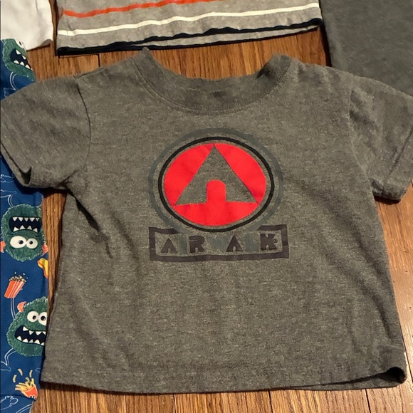 Assorted Kids Short Sleeve Tees, Romper and Pj - Picture 10 of 11